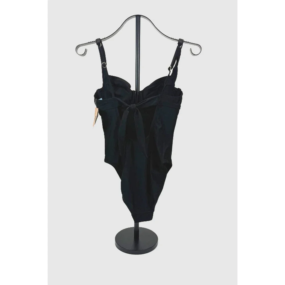 Women's High Leg Medium Coverage Underwire One Piece Swimsuit - Shade & Shore XS